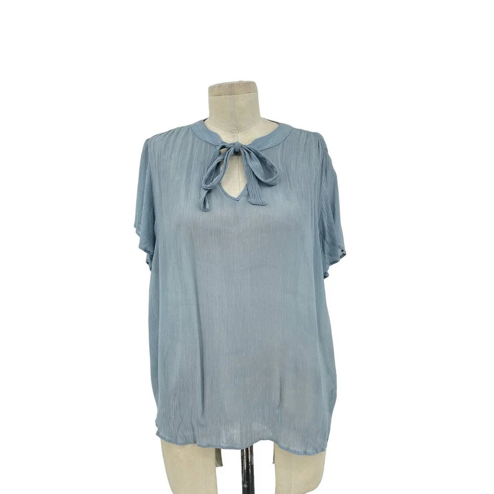 Amour Vert Blouse Top Shirt Tie Neck Short Sleeve Cupro Light Blue‎ Size Small